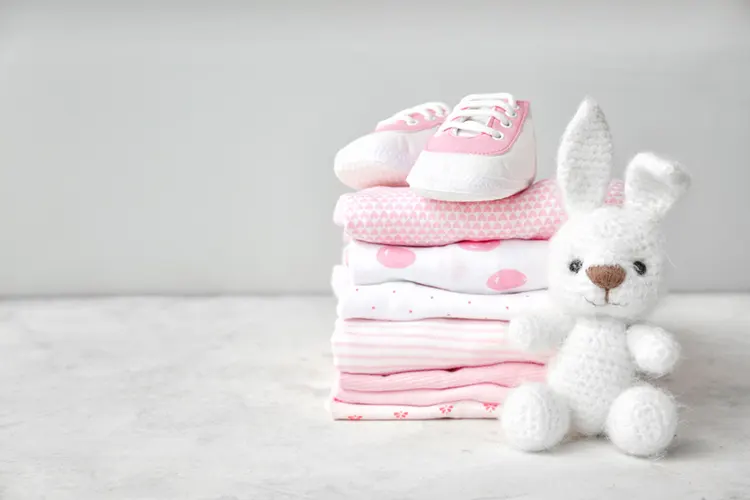 شستن لباس نوزاد با صابون گلنار