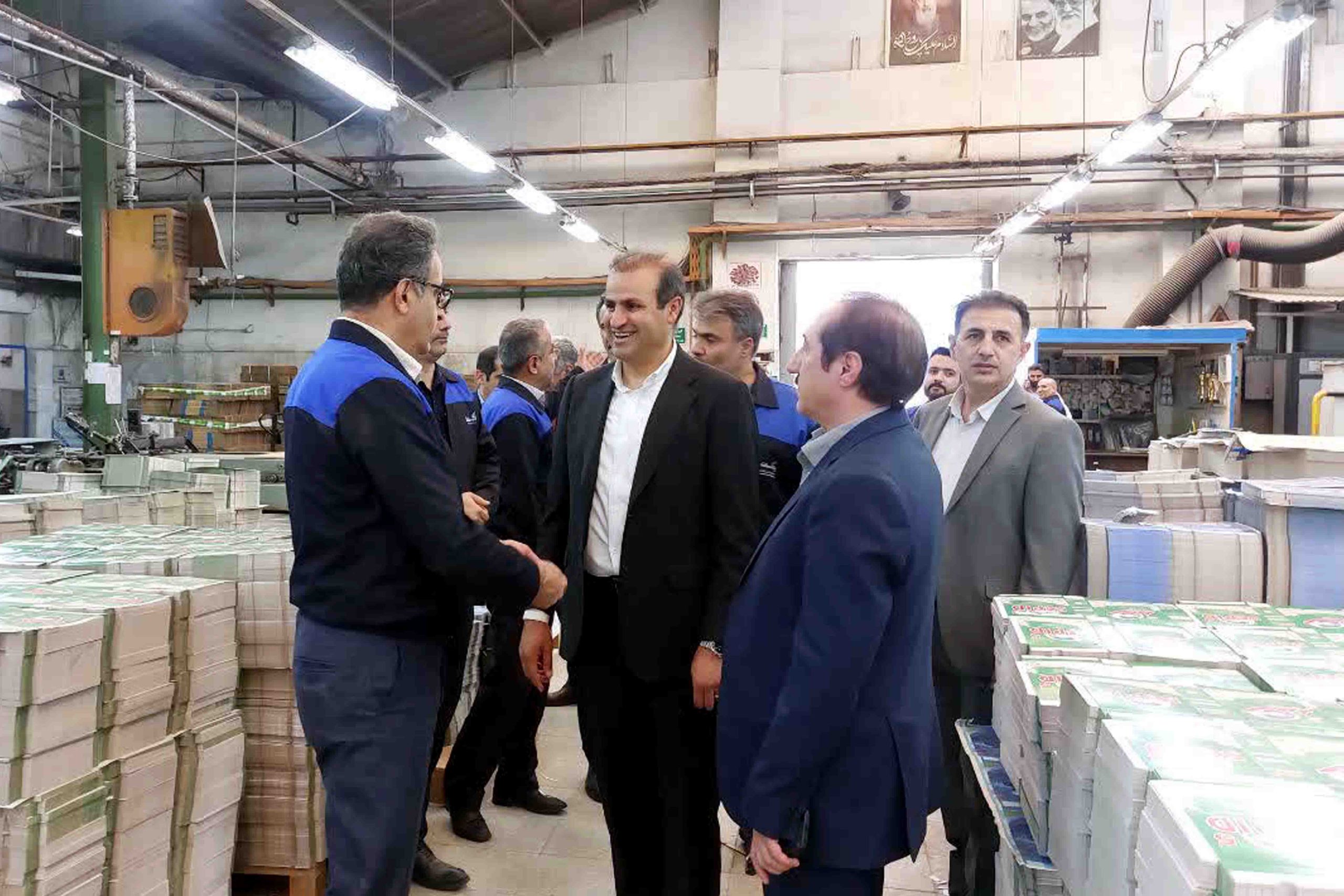 بازدید عضو هیئت مدیره گروه توسعه ملی از خطوط تولید پاکسان