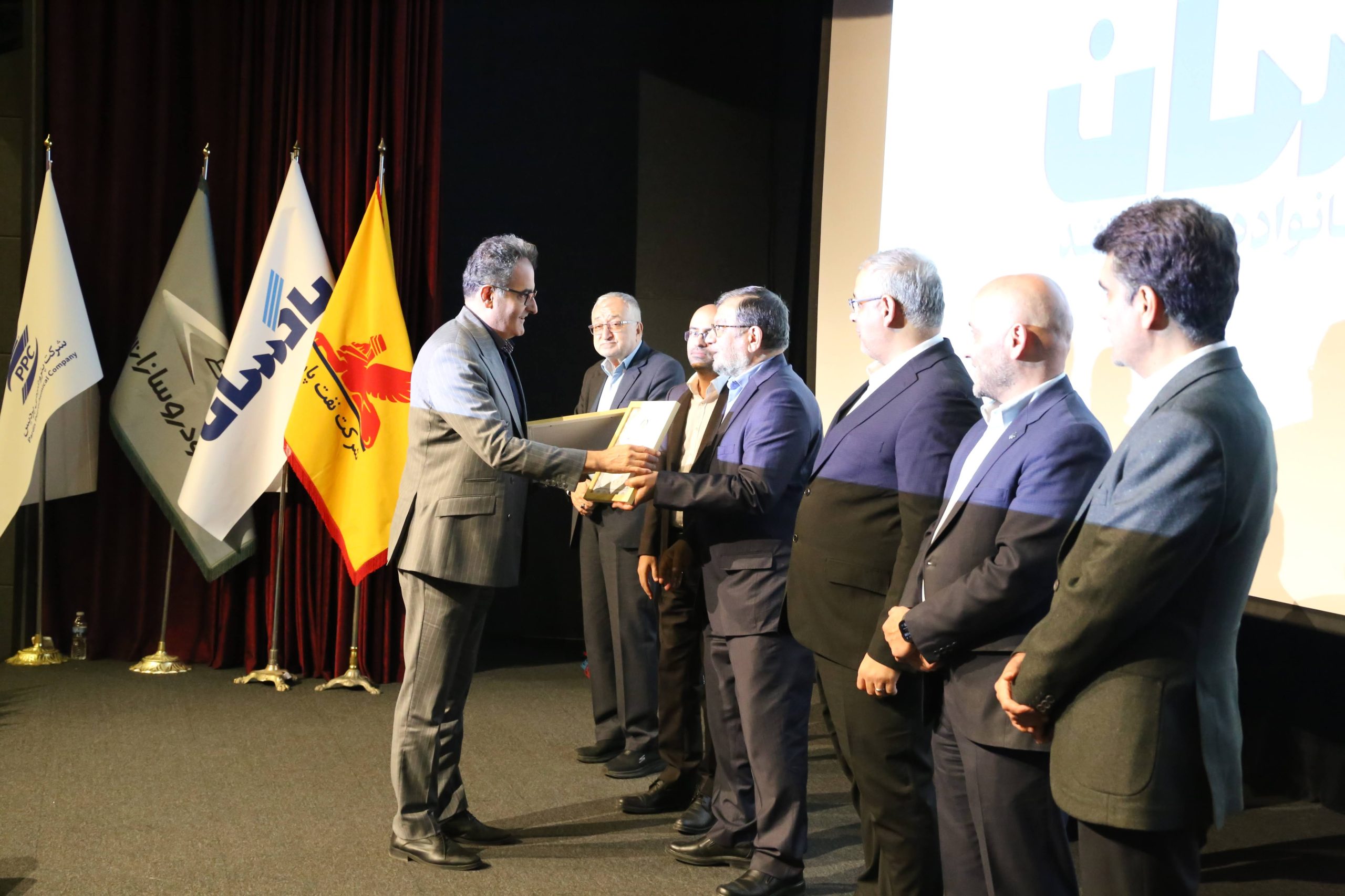 درخشش پاكسان در رويداد ملي كيفيت| كسب تنديس سيمين دوستاره و دو عنوان برتر