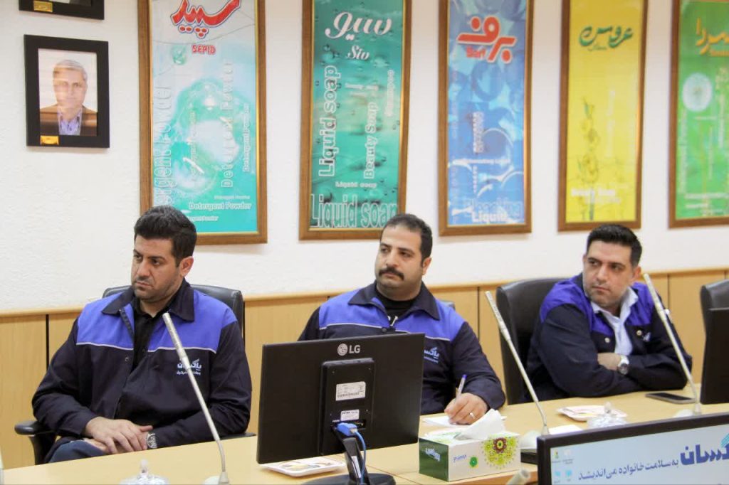 همزمان با روز ملی صادرات؛ ارسال اولین محموله محصولات صنعتی پاکسان به ژاپن